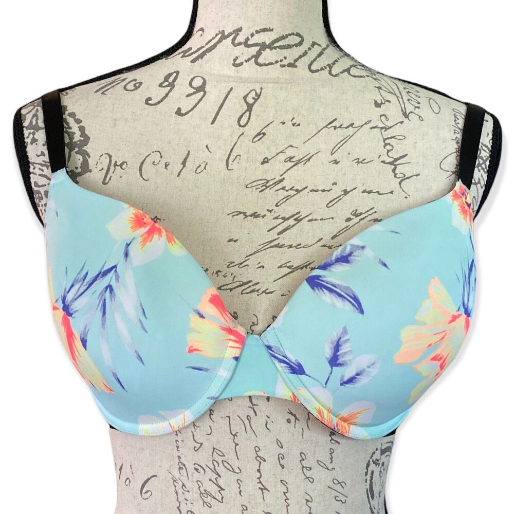 Victoriaโs Secret Pink Blue Floral Wear Everywhere Bra 34DD